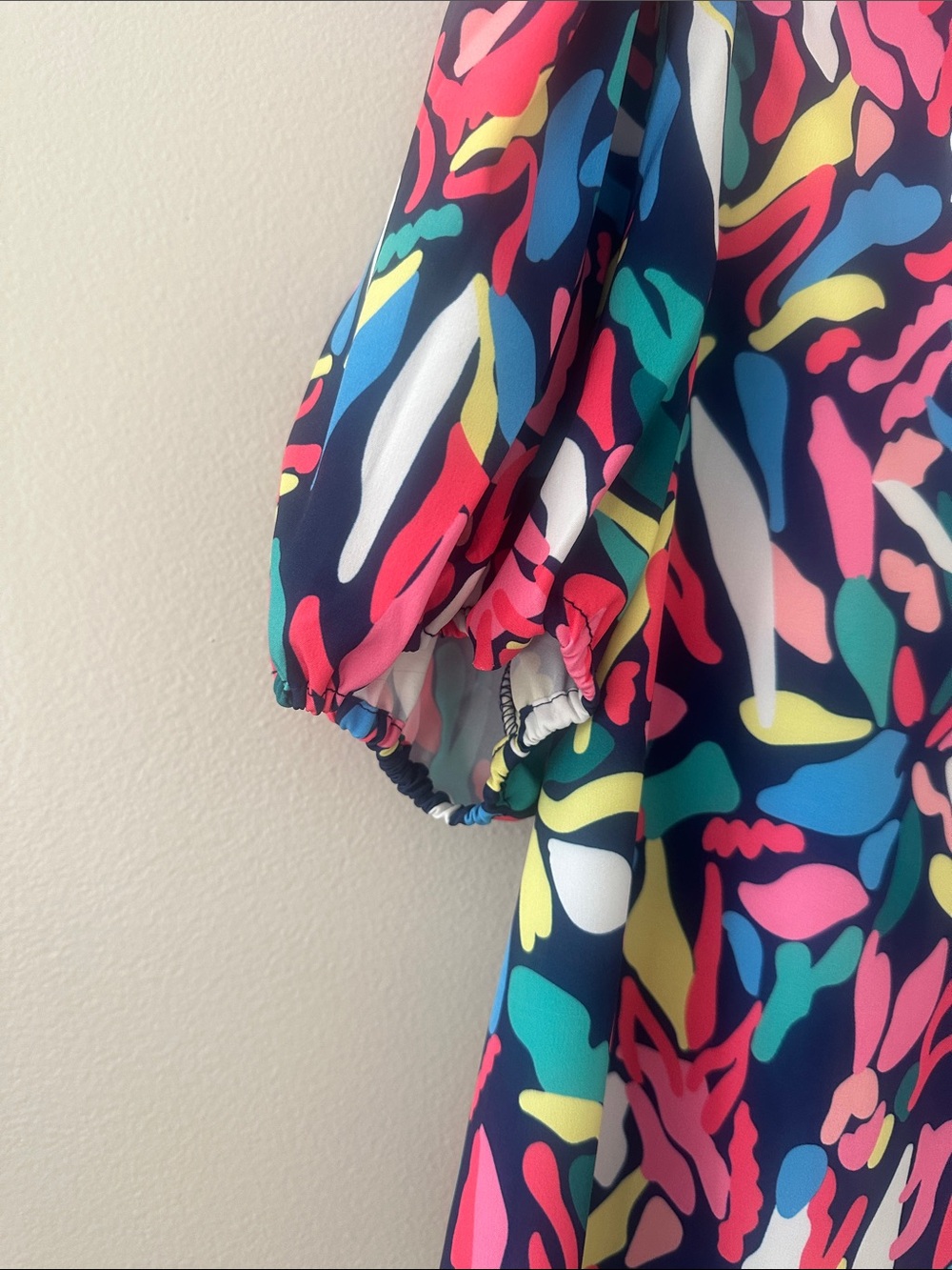 Michelle McDowell Women’s Multicolor Puff Short Sleeve Blouse Top Sz Medium - Picture 4 of 8